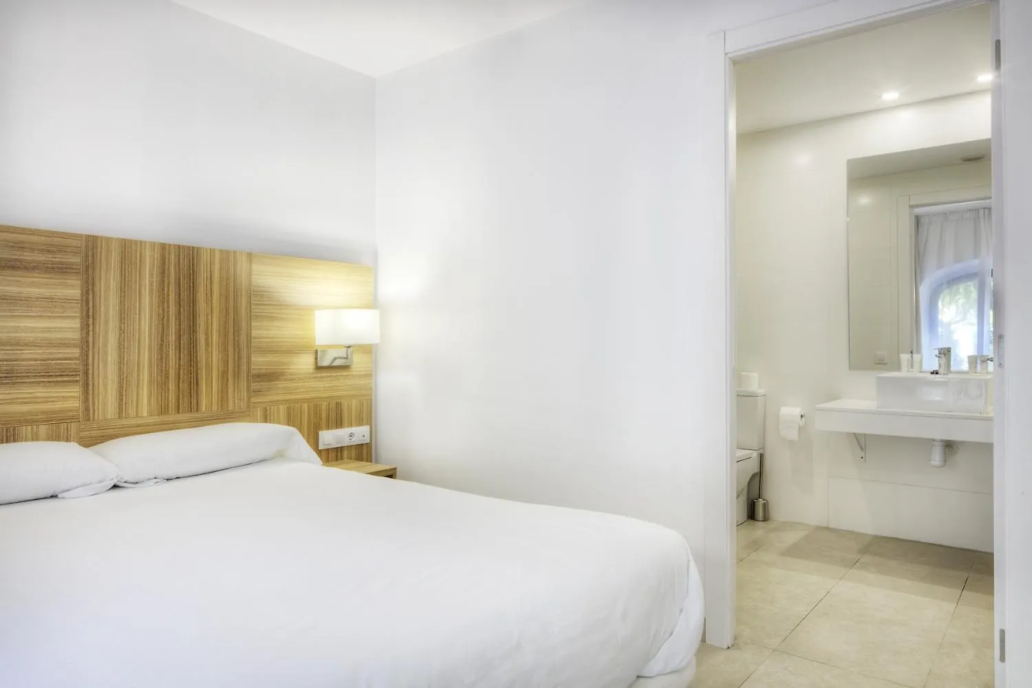 Apartaments Lauria تاراغونا 0*,
