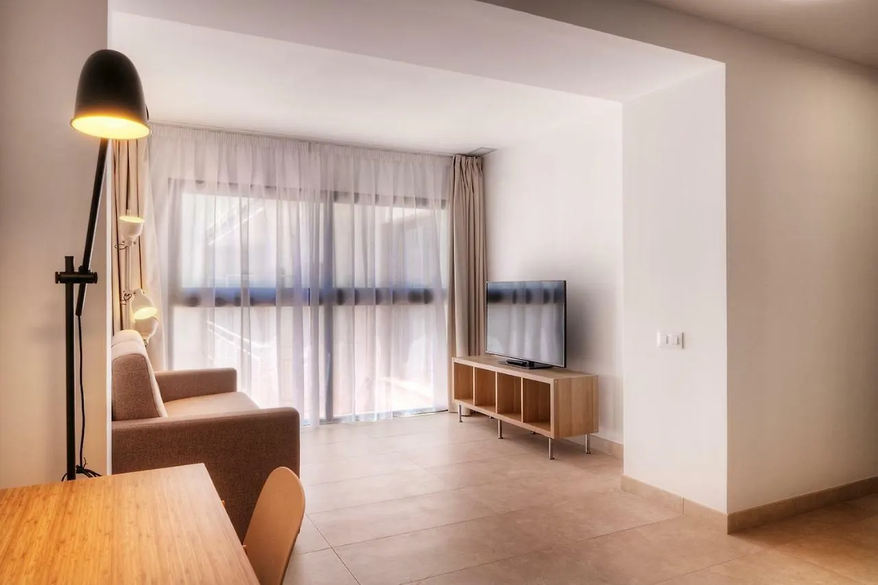 Apartaments Lauria تاراغونا